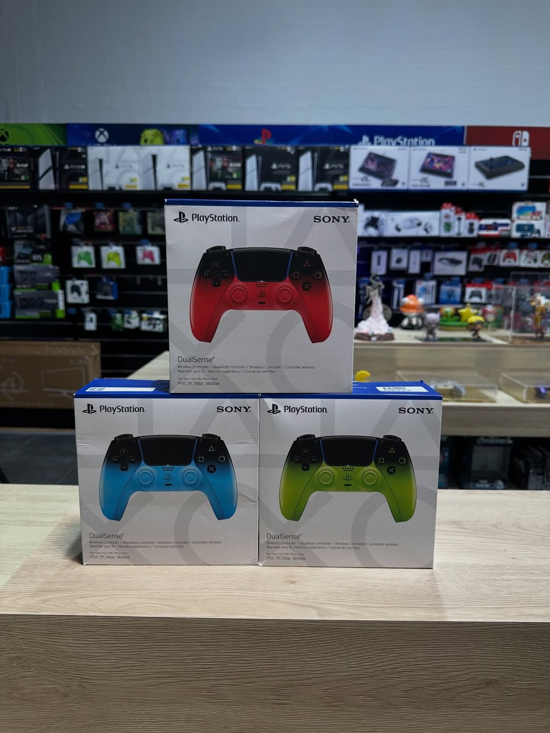 Manettes DualSense PS5 disponibles chez Optimus