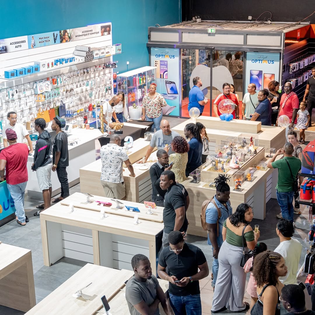 Boutique Projet Optimus illuminée